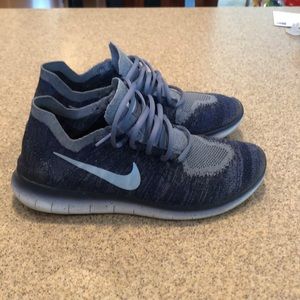 Nike Flyknit free run